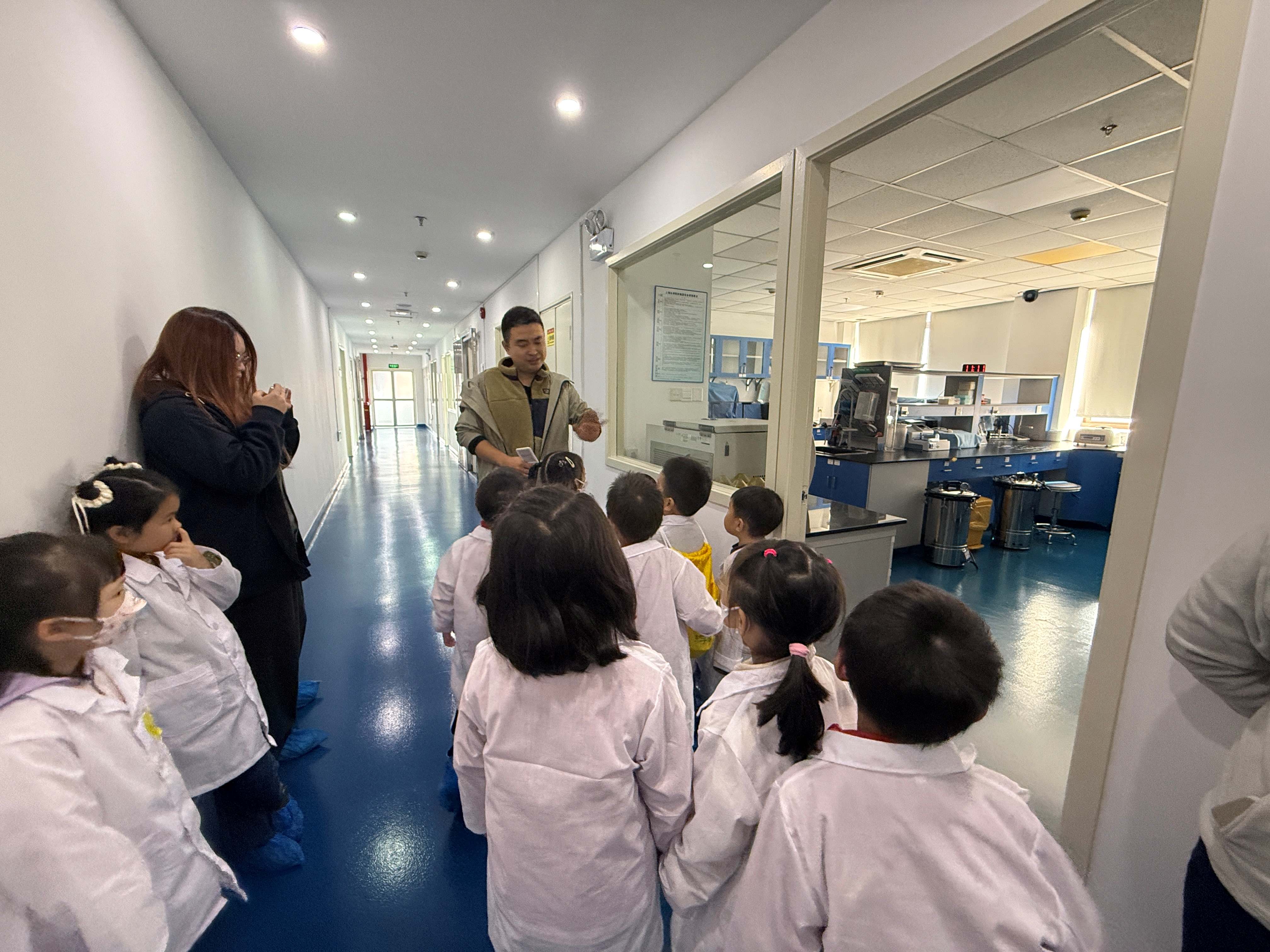 图2-我院多部门联合开展青少年科普活动取得圆满成功_看图王.jpg